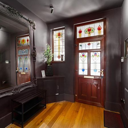 City Retreat, Spacious 4 Bed House, Games Room, Parking, Hot Tub & Bbq Кардиф Екстериор снимка
