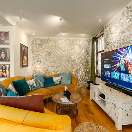 City Retreat, Spacious 4 Bed House, Games Room, Parking, Hot Tub & Bbq Кардиф Екстериор снимка