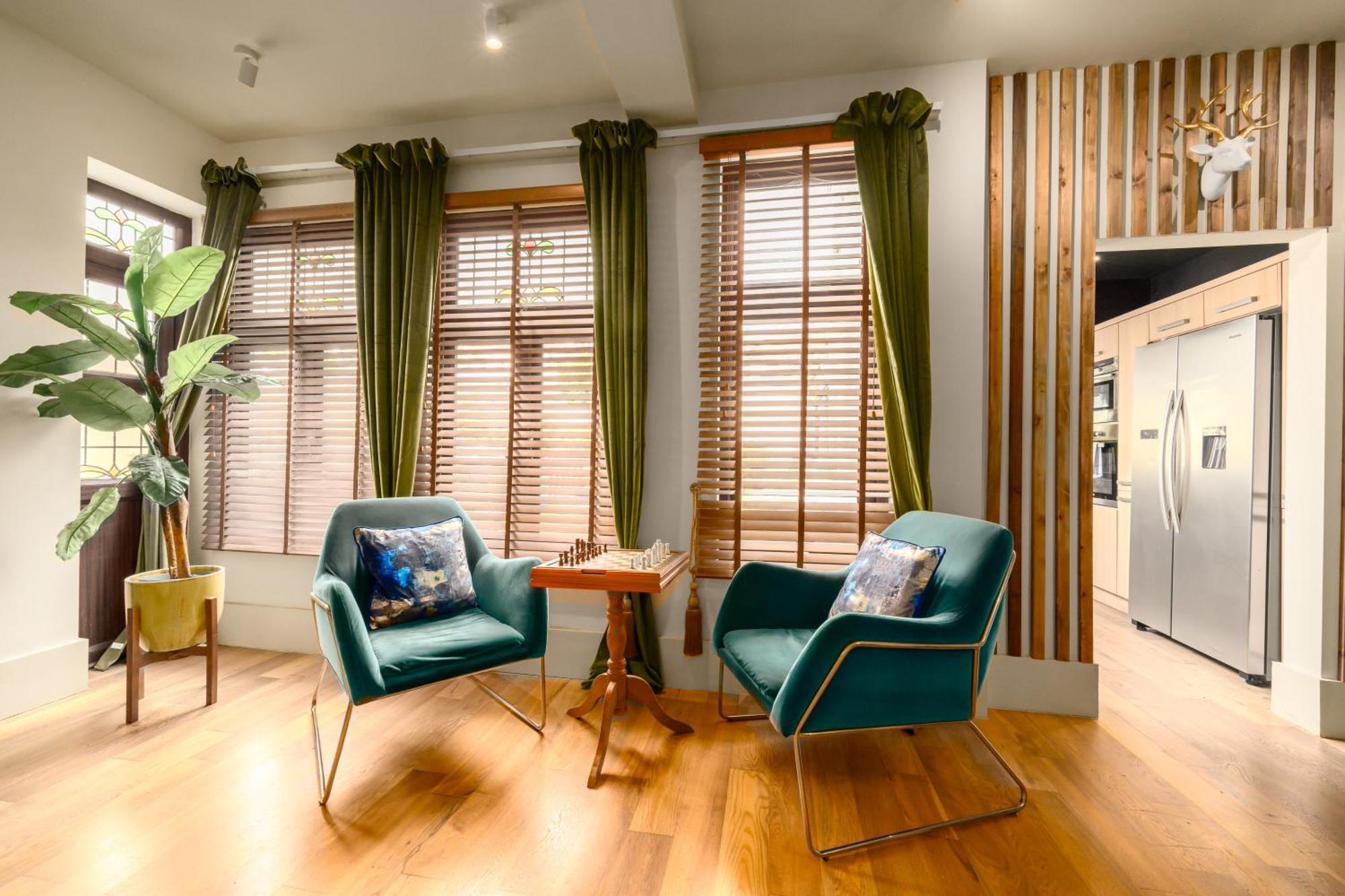 City Retreat, Spacious 4 Bed House, Games Room, Parking, Hot Tub & Bbq Кардиф Екстериор снимка